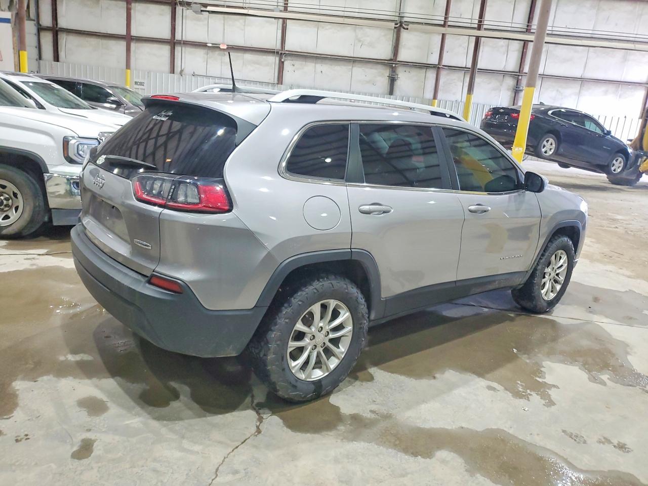 2019 JEEP CHEROKEE LATITUDE photo 5