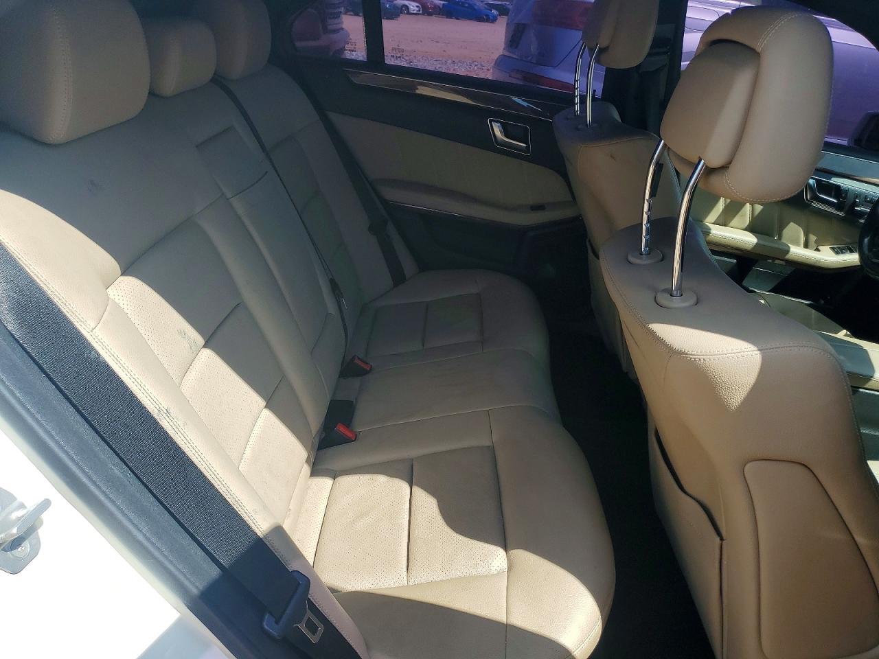 2012 MERCEDES-BENZ E 350 photo 28