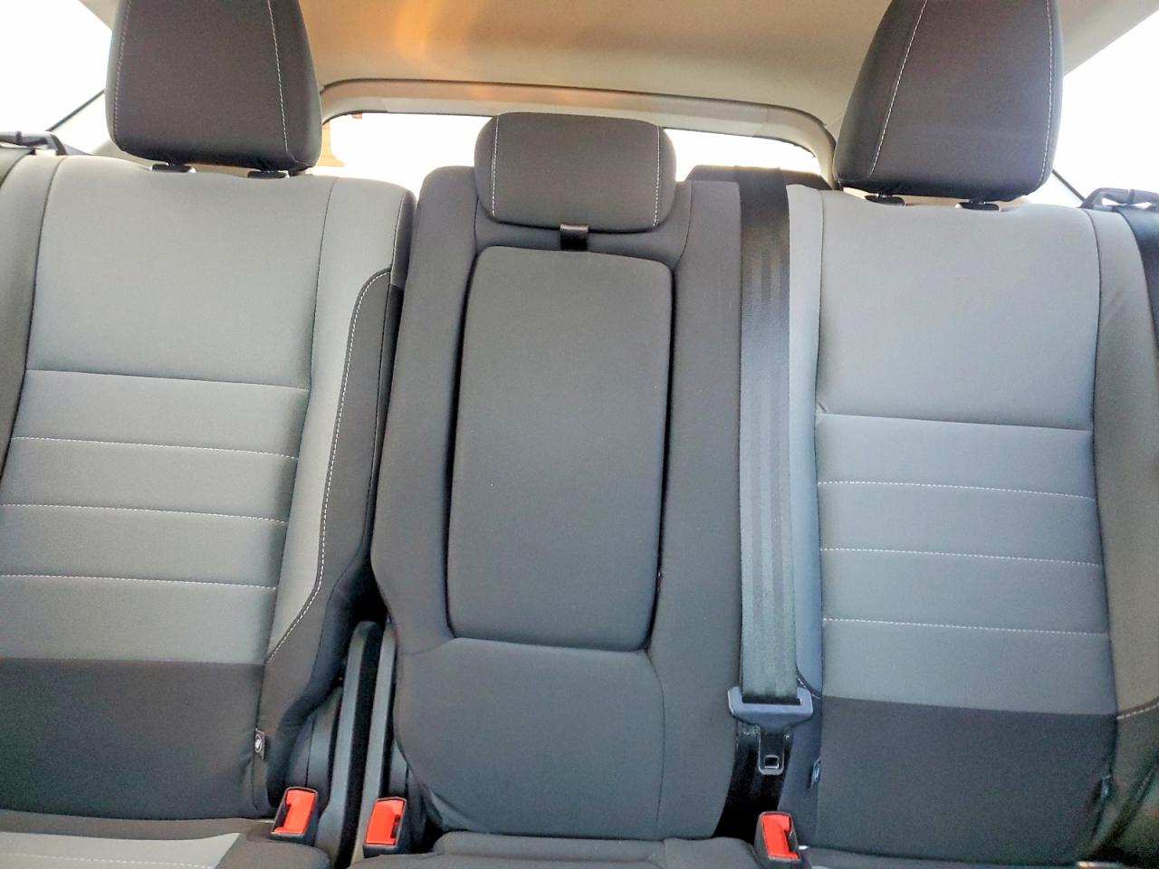 2016 FORD ESCAPE SE photo 19