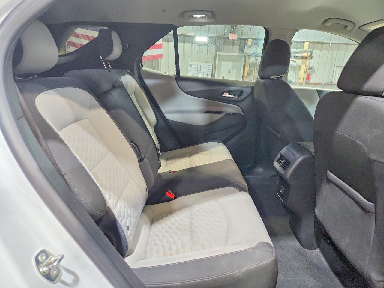2019 CHEVROLET EQUINOX LS photo 31