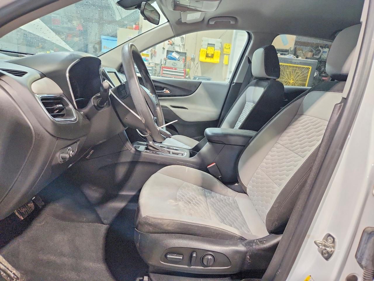 2019 CHEVROLET EQUINOX LS photo 19
