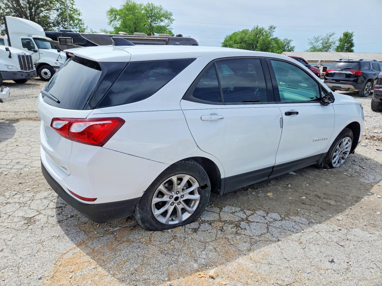 2019 CHEVROLET EQUINOX LS photo 7