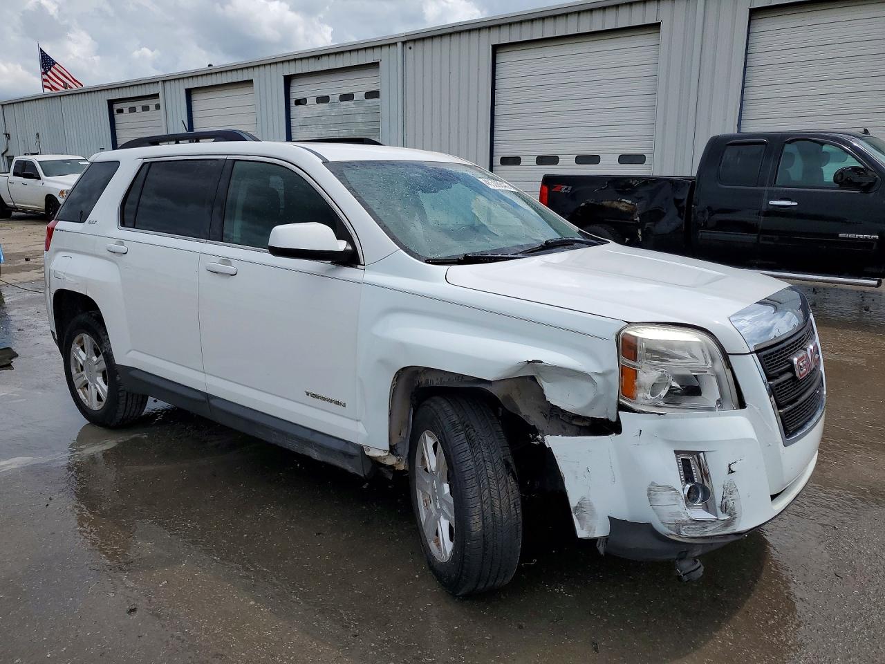 2015 GMC TERRAIN SLT photo 7