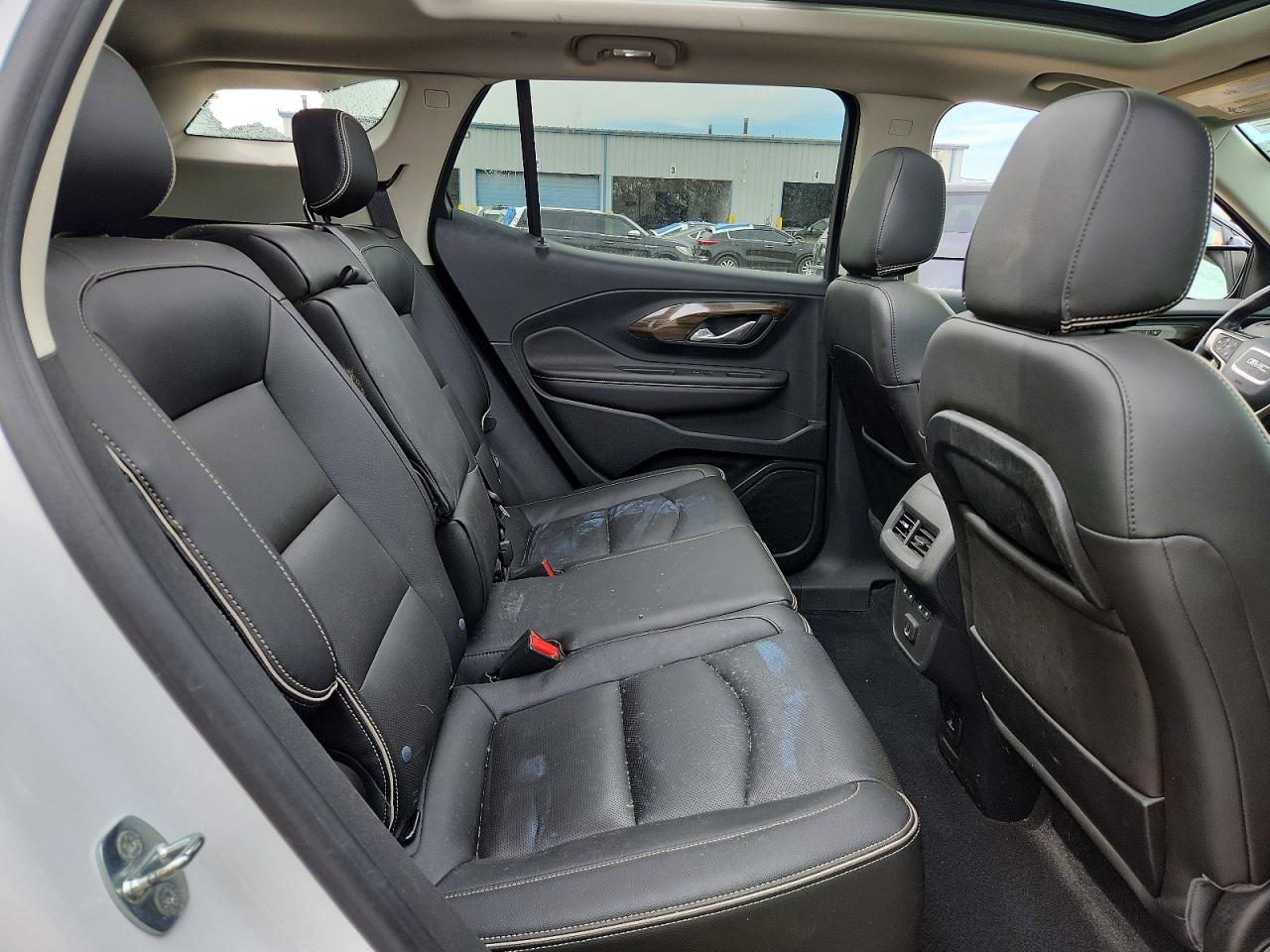 2020 GMC TERRAIN DENALI photo 31