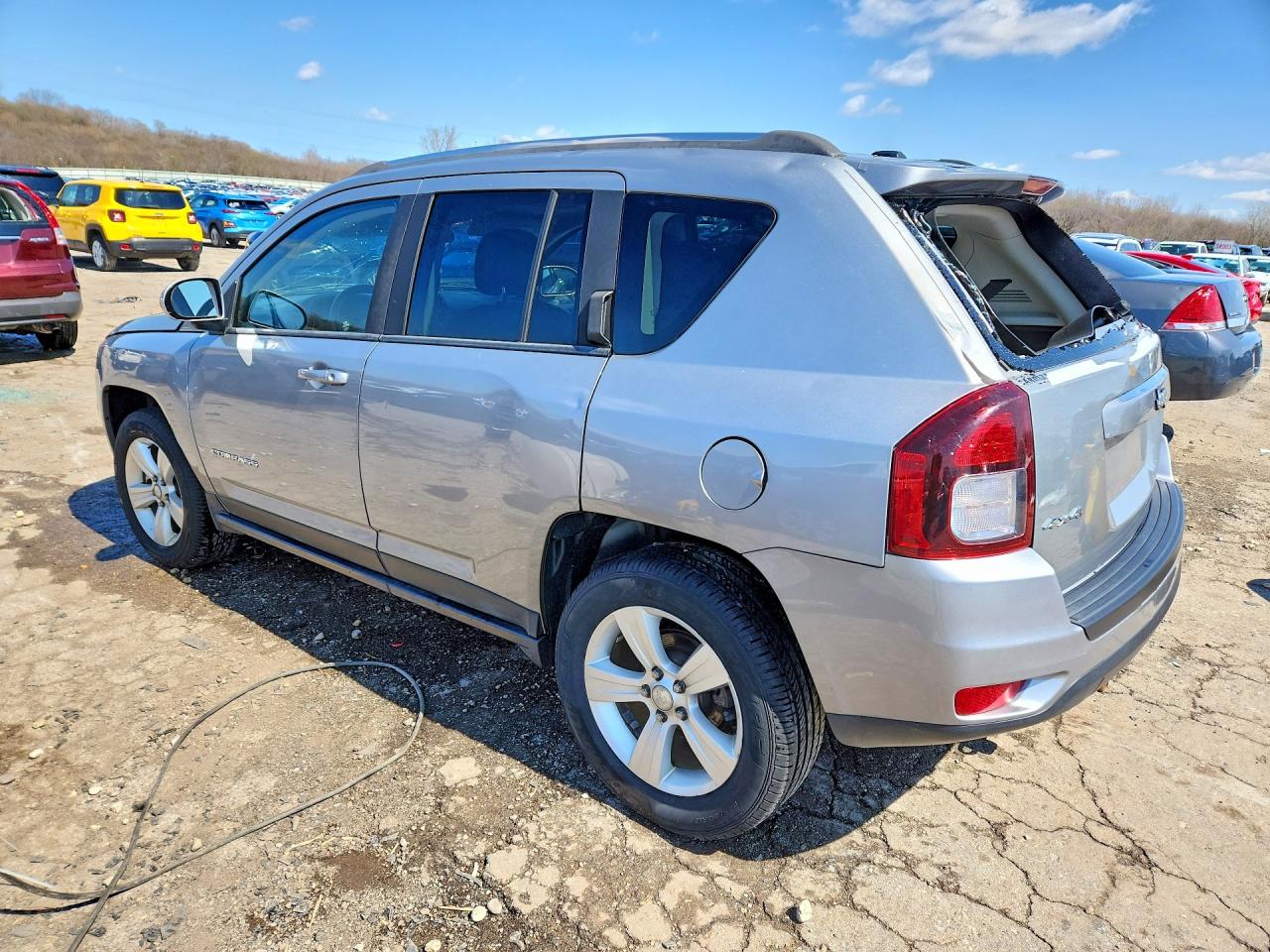 2014 JEEP COMPASS LATITUDE photo 3