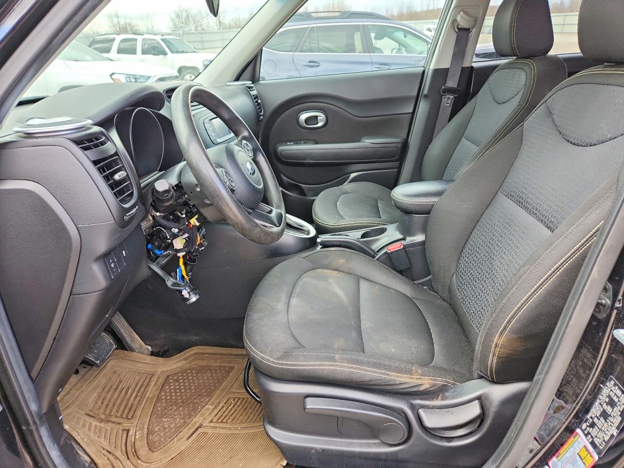 2016 KIA SOUL + photo 13