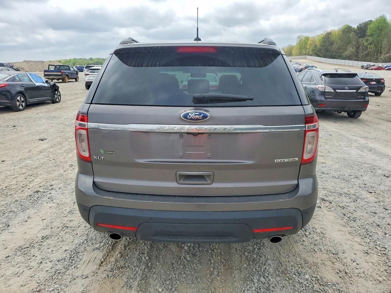 2014 FORD EXPLORER XLT photo 11