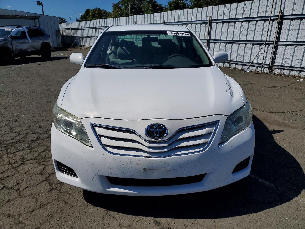 2010 TOYOTA CAMRY LE photo 13
