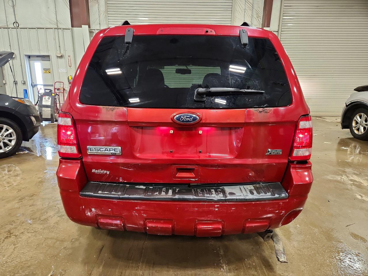 2010 FORD ESCAPE XLT photo 6