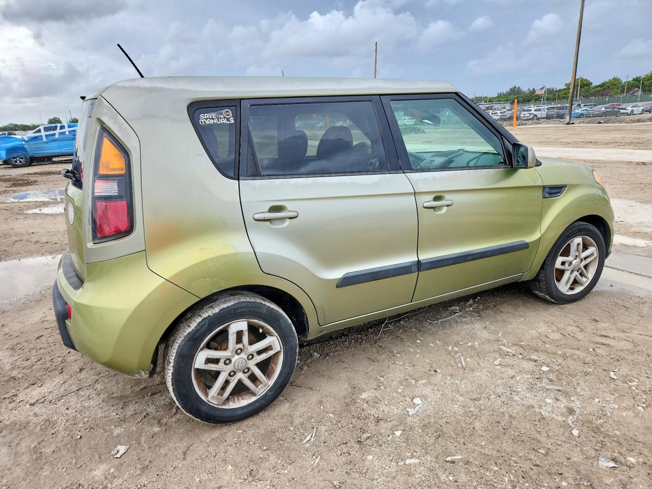 2011 KIA SOUL + photo 5