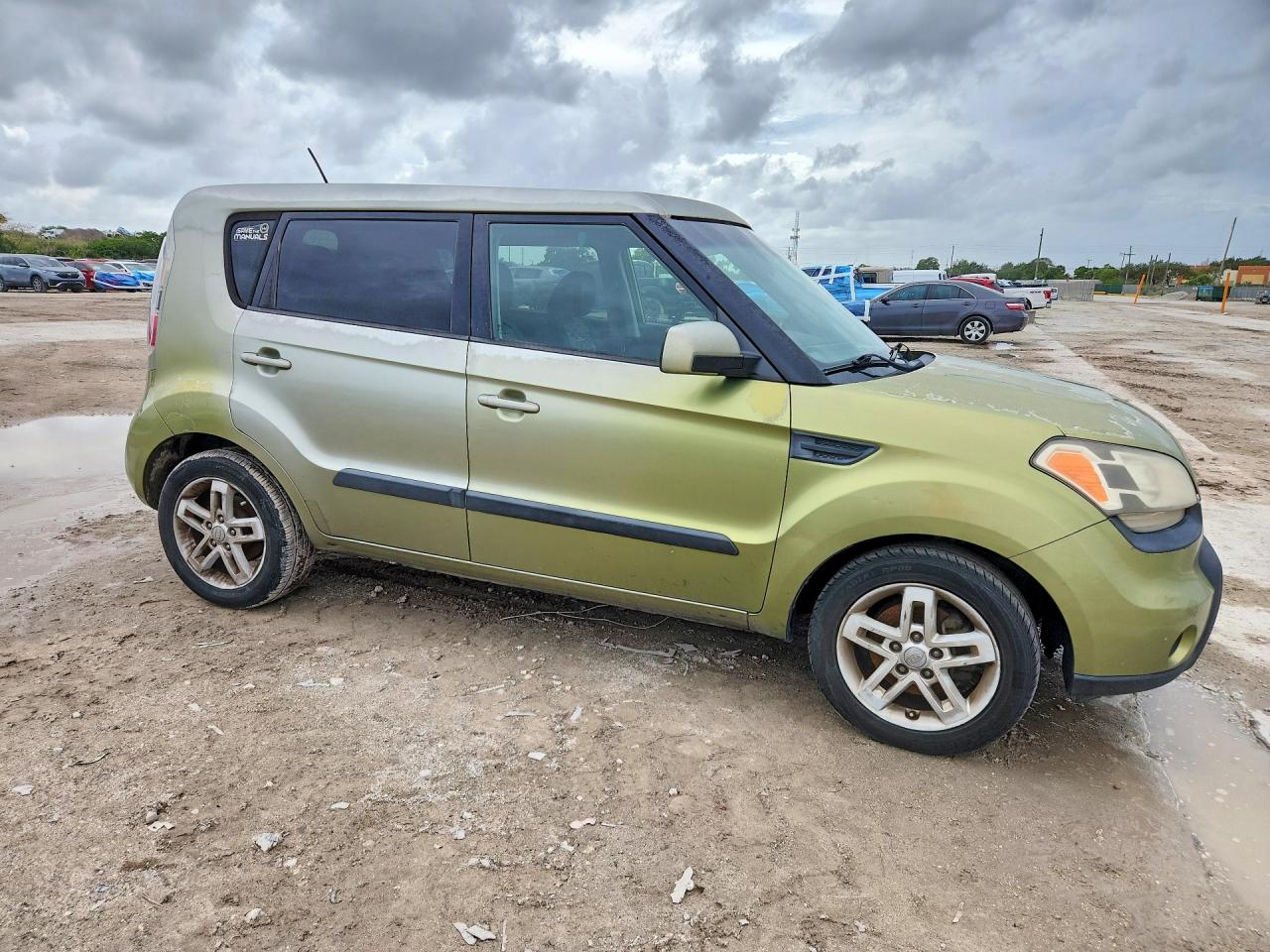 2011 KIA SOUL + photo 7