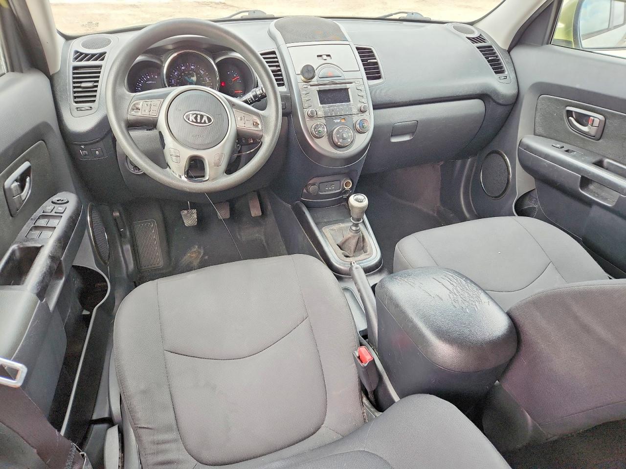 2011 KIA SOUL + photo 15