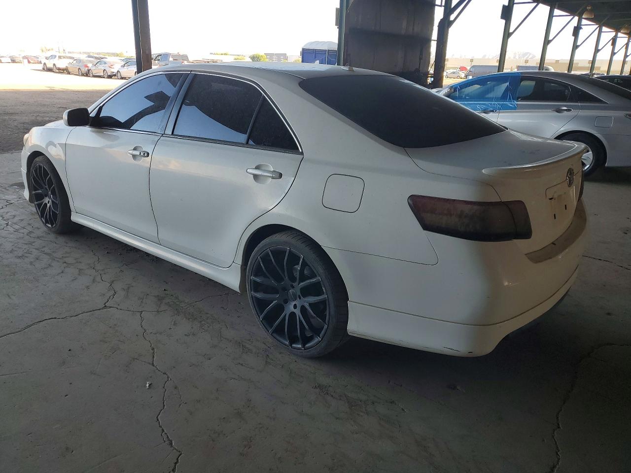 2011 TOYOTA CAMRY SE V6 photo 3