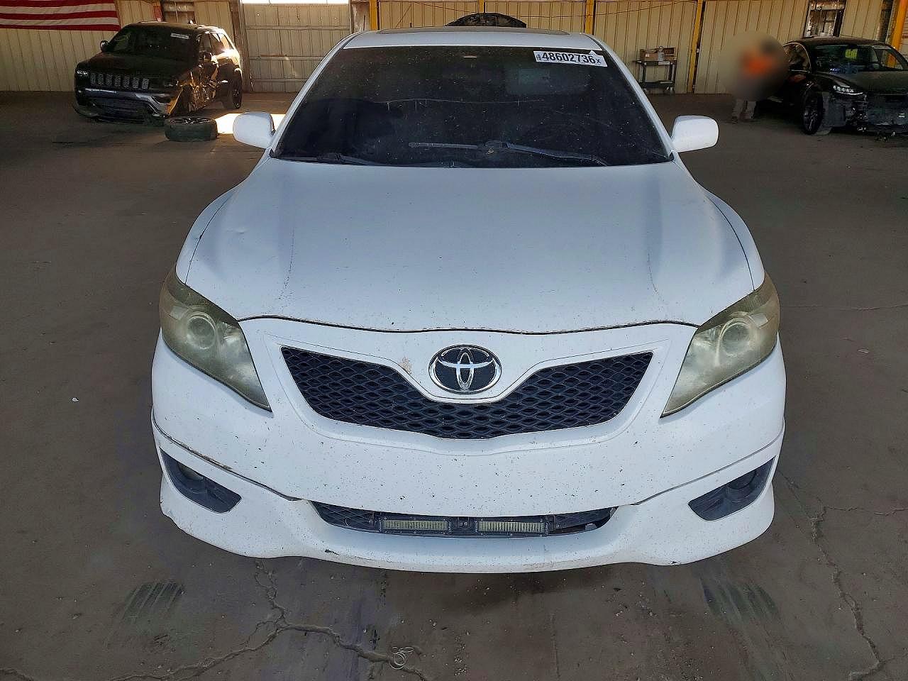 2011 TOYOTA CAMRY SE V6 photo 9