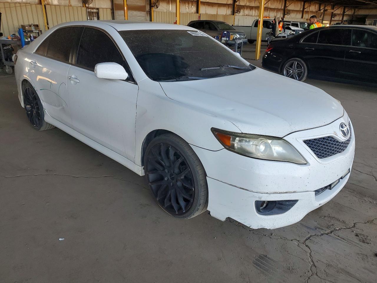 2011 TOYOTA CAMRY SE V6 photo 7