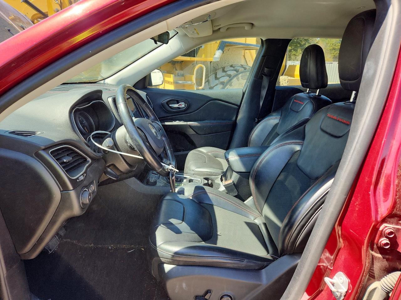 2019 JEEP CHEROKEE TRAILHAWK photo 19