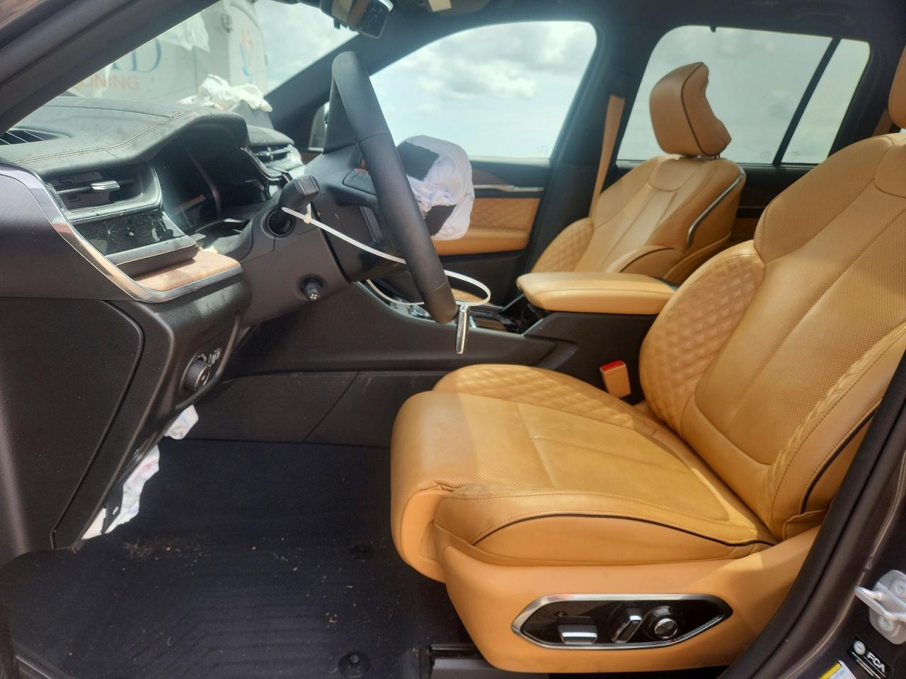 2023 JEEP GRAND CHEROKEE SUMMIT photo 13