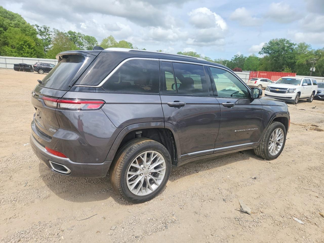 2023 JEEP GRAND CHEROKEE SUMMIT photo 5
