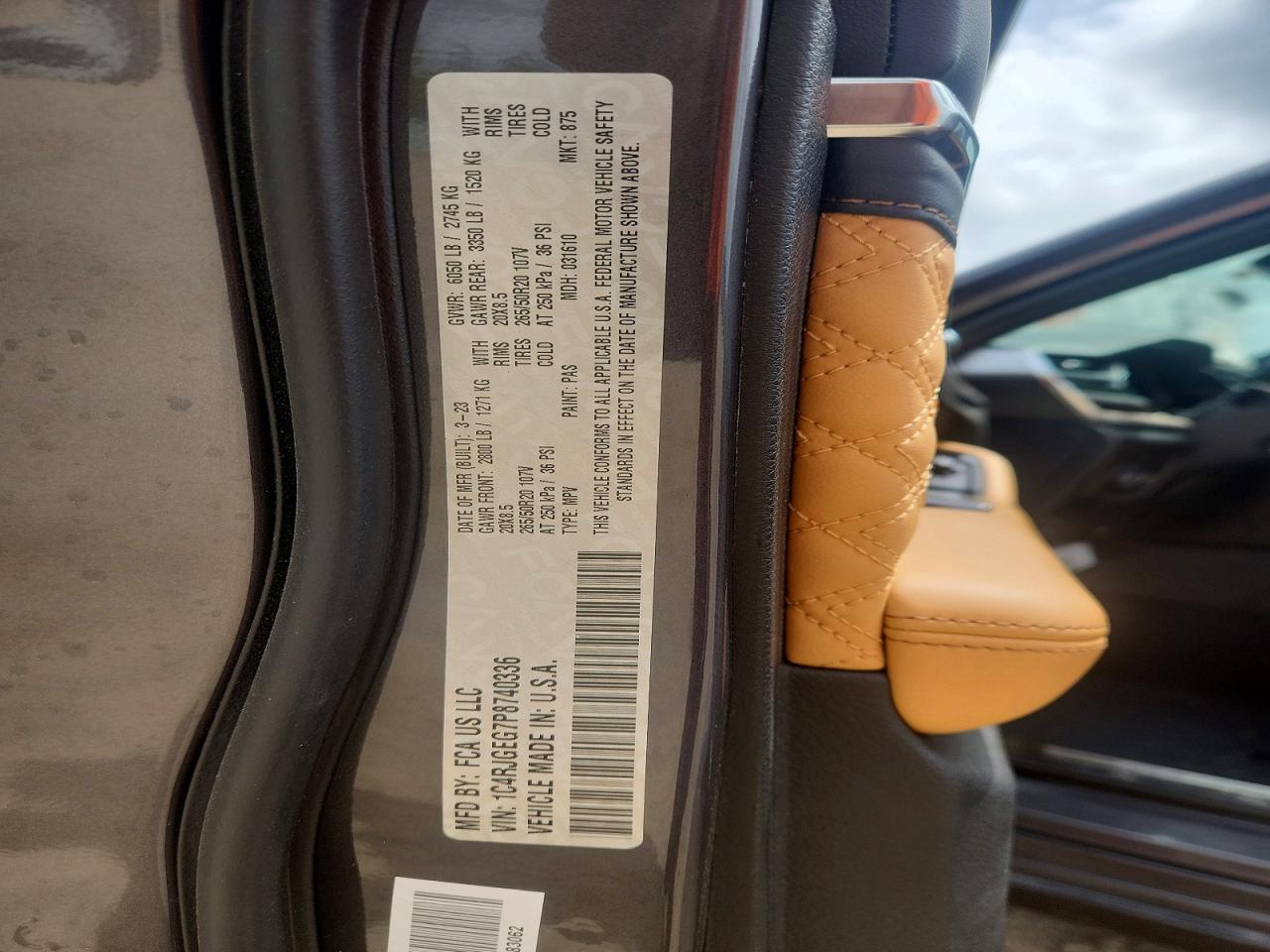 2023 JEEP GRAND CHEROKEE SUMMIT photo 25