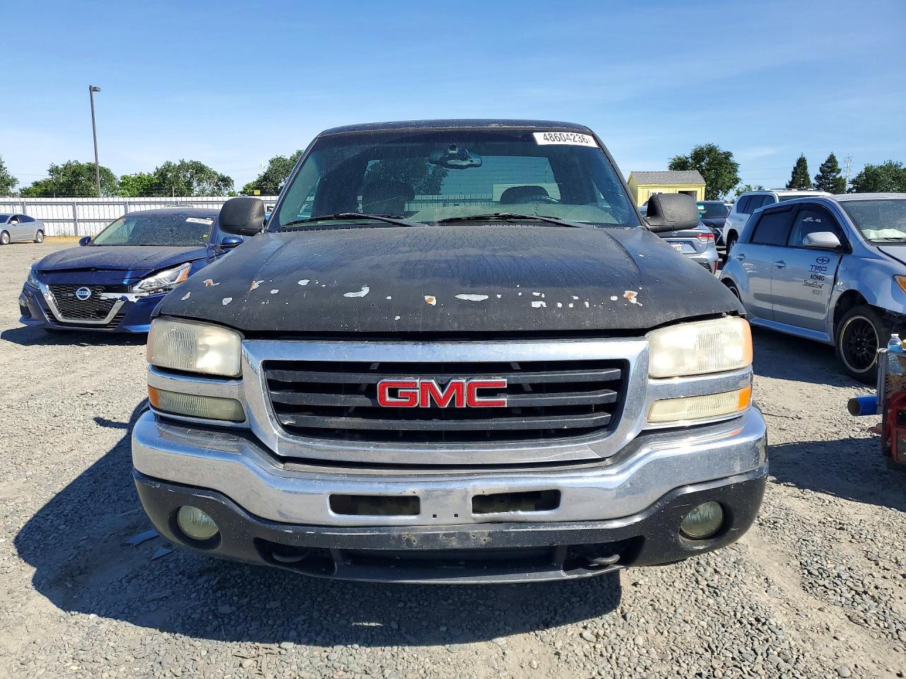 2004 GMC NEW SIERRA C1500 photo 13
