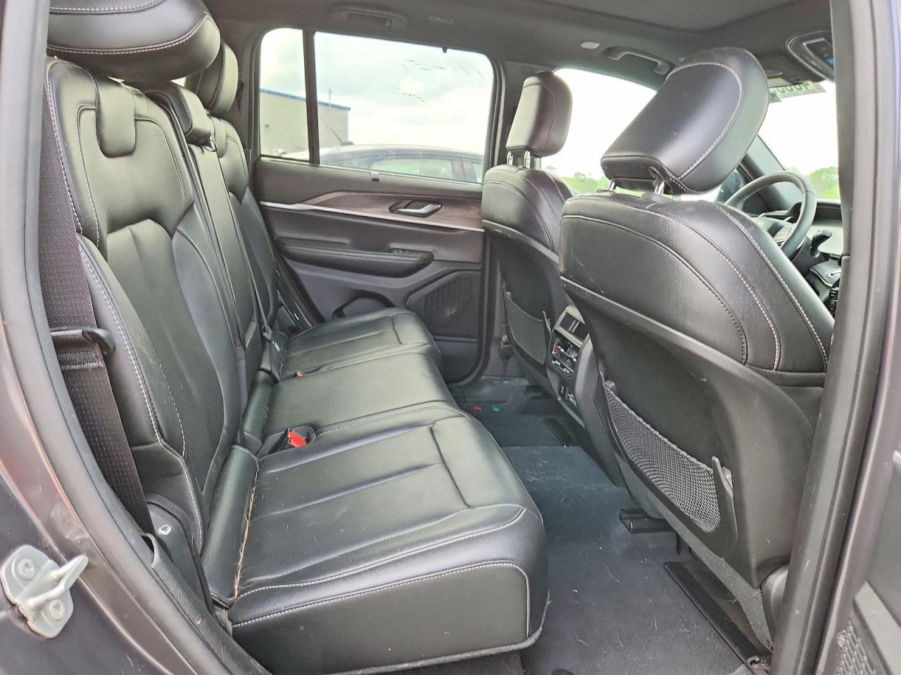 2024 JEEP GRAND CHEROKEE LIMITED photo 31