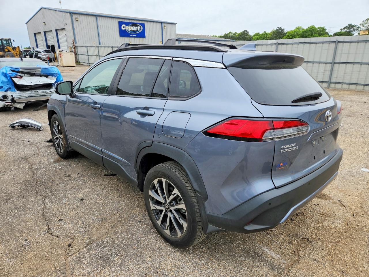 2022 TOYOTA COROLLA CROSS XLE photo 4