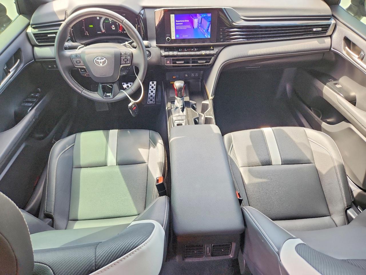 2025 TOYOTA CAMRY SE photo 22