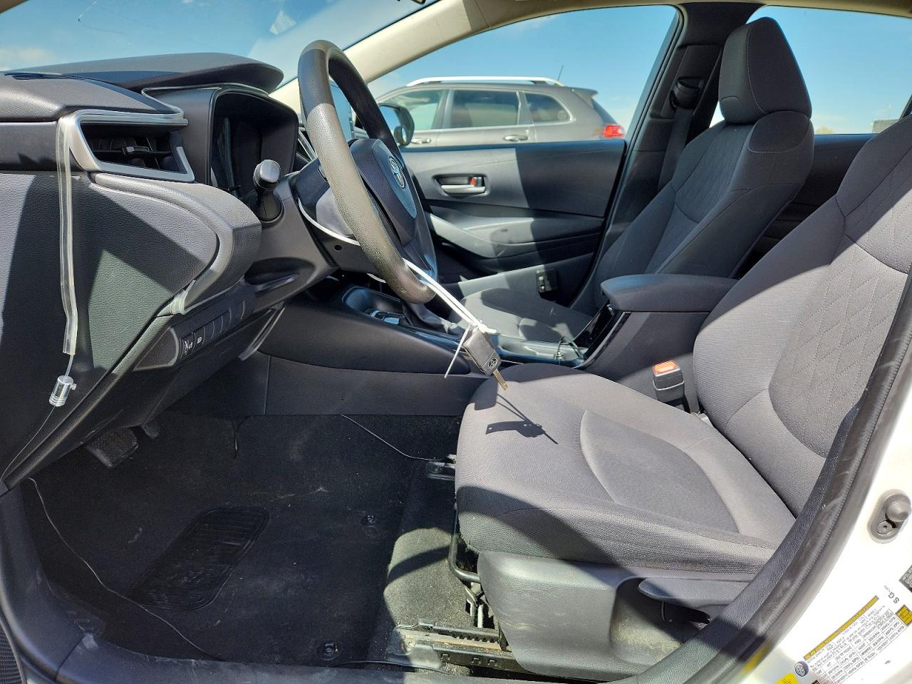 2020 TOYOTA COROLLA LE photo 13