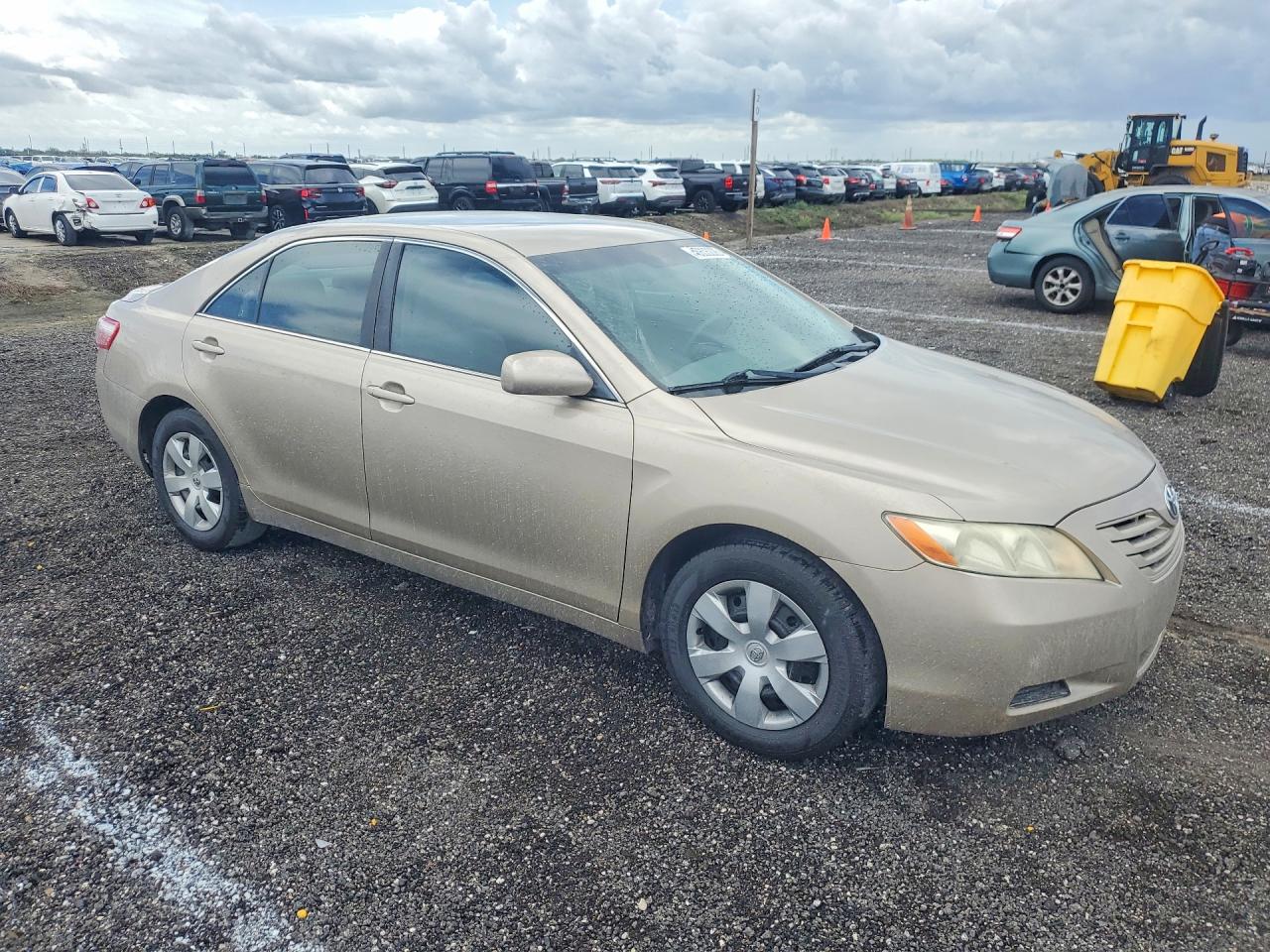 2009 TOYOTA CAMRY LE photo 10