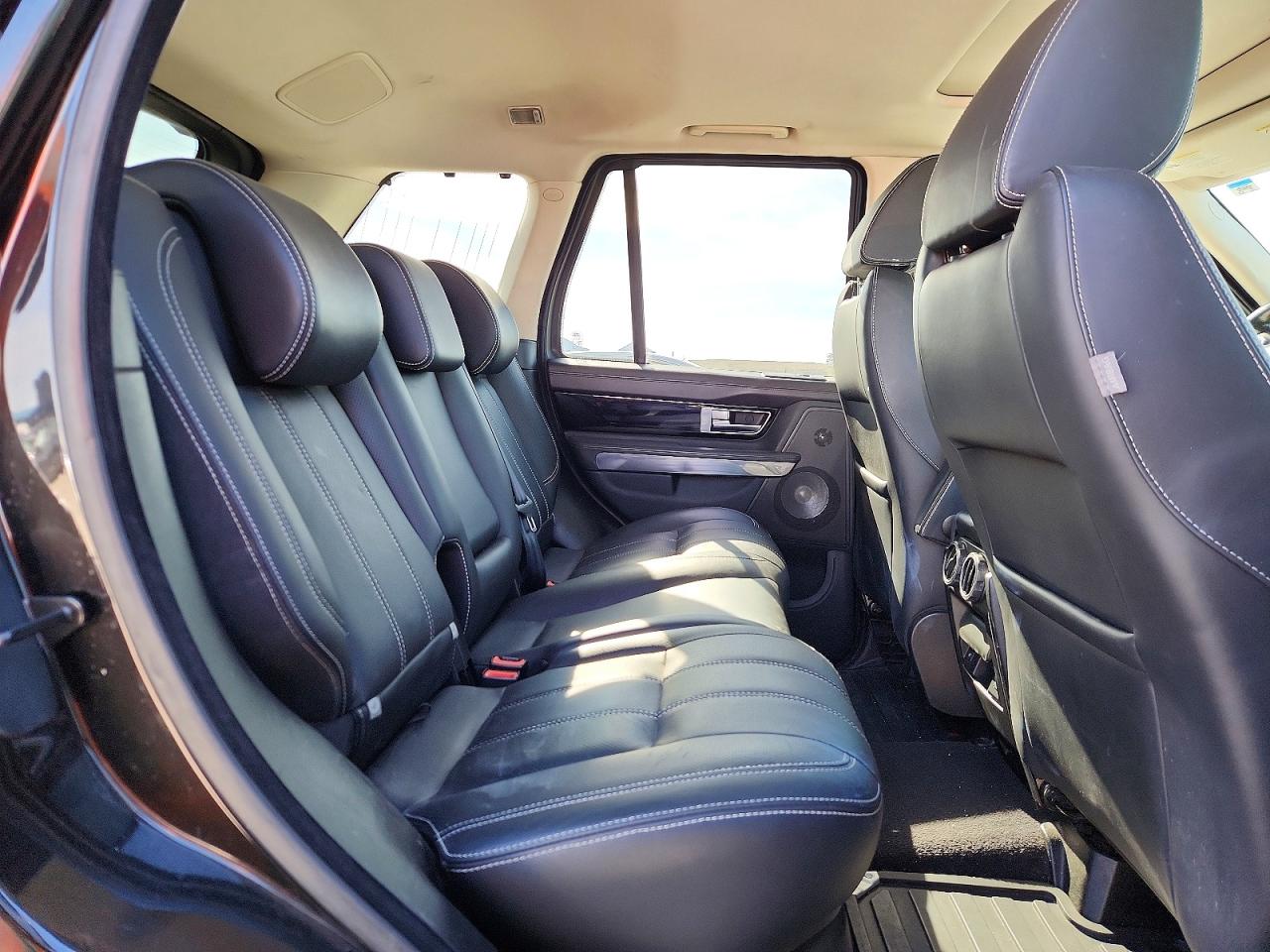 2011 LAND ROVER RANGE ROVER SPORT LUX photo 10