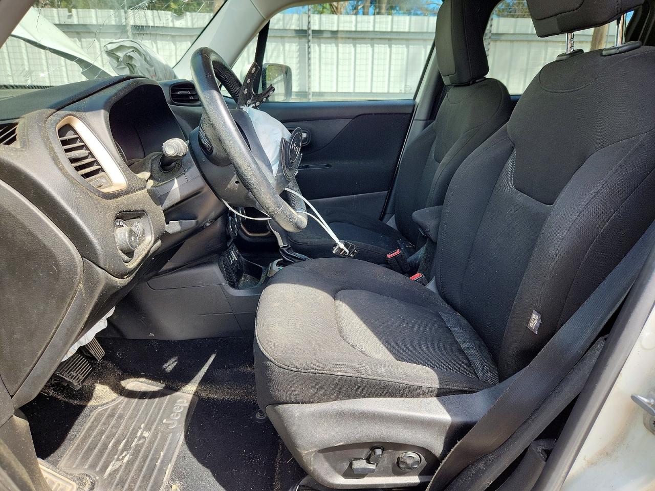 2015 JEEP RENEGADE LATITUDE photo 13