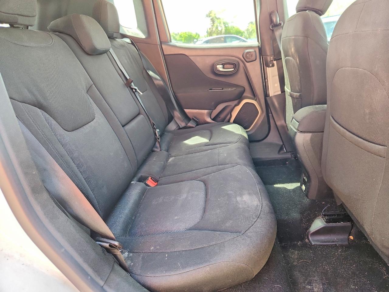 2015 JEEP RENEGADE LATITUDE photo 21