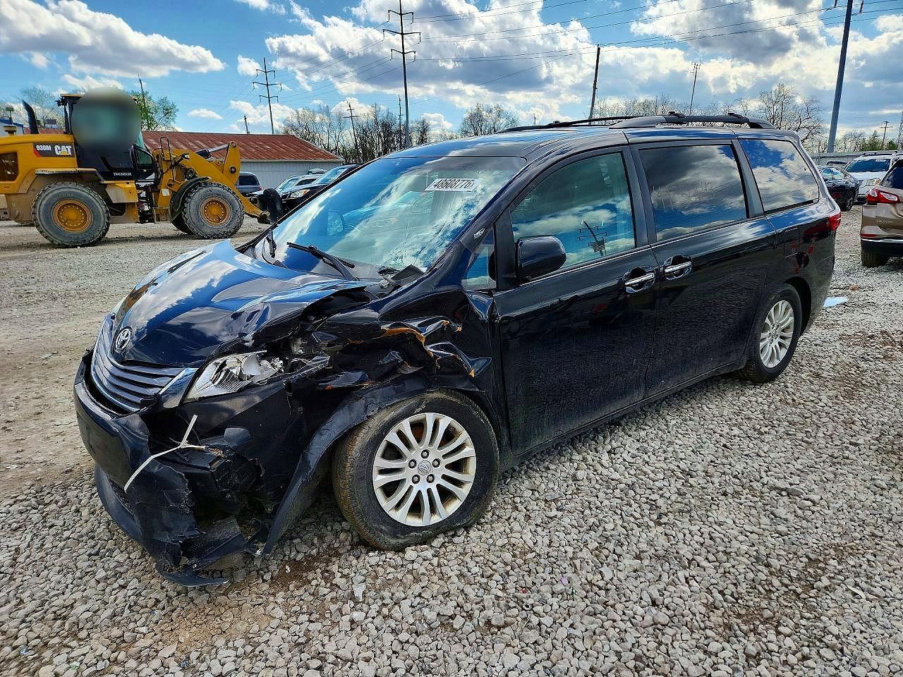 2017 TOYOTA SIENNA