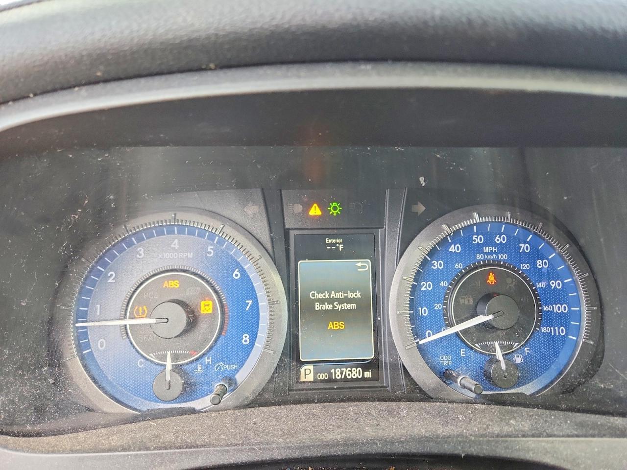 2017 TOYOTA SIENNA XLE PREMIUM 8-PASSENGER photo 25