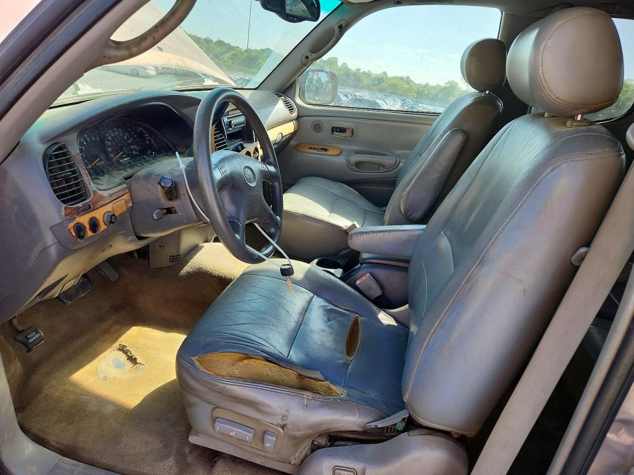 2001 TOYOTA TUNDRA LIMITED photo 13