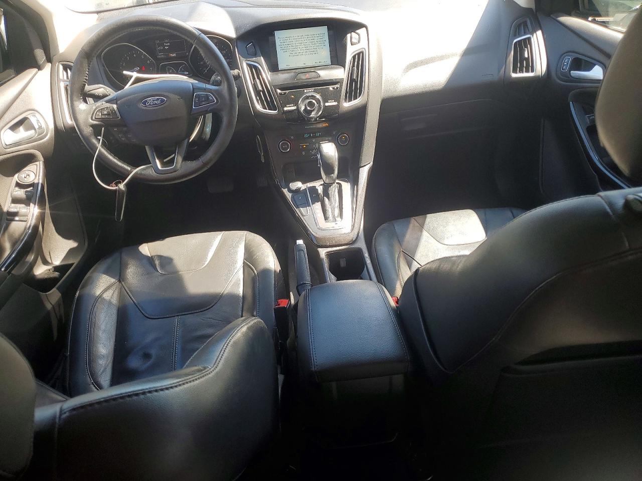 2017 FORD FOCUS TITANIUM photo 8