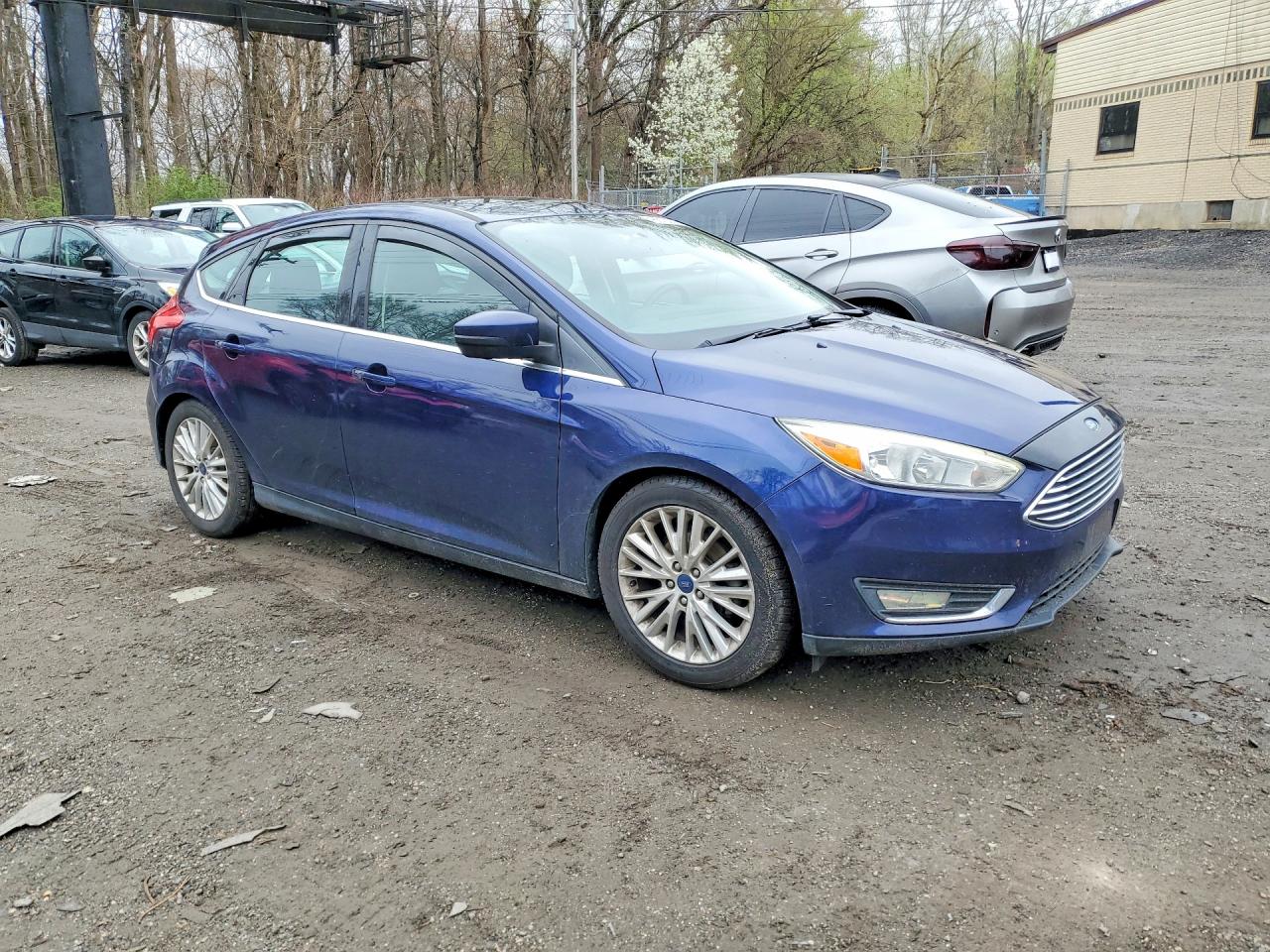 2017 FORD FOCUS TITANIUM photo 4