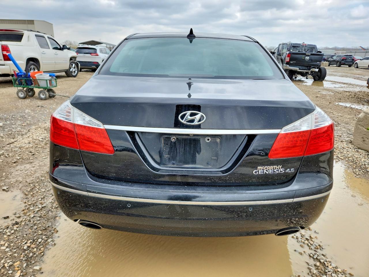 2011 HYUNDAI GENESIS 4.6L V8 photo 16