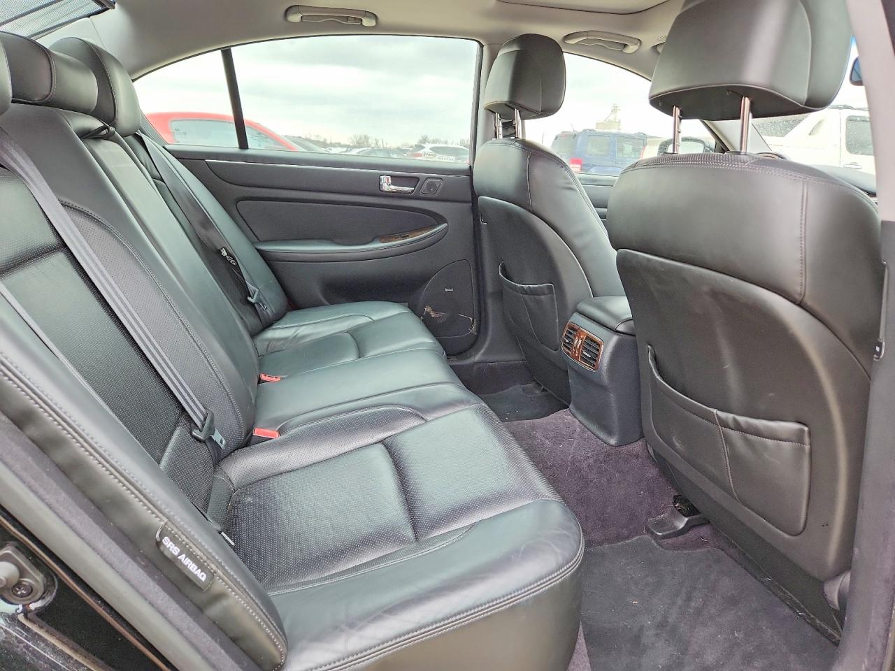 2011 HYUNDAI GENESIS 4.6L V8 photo 28