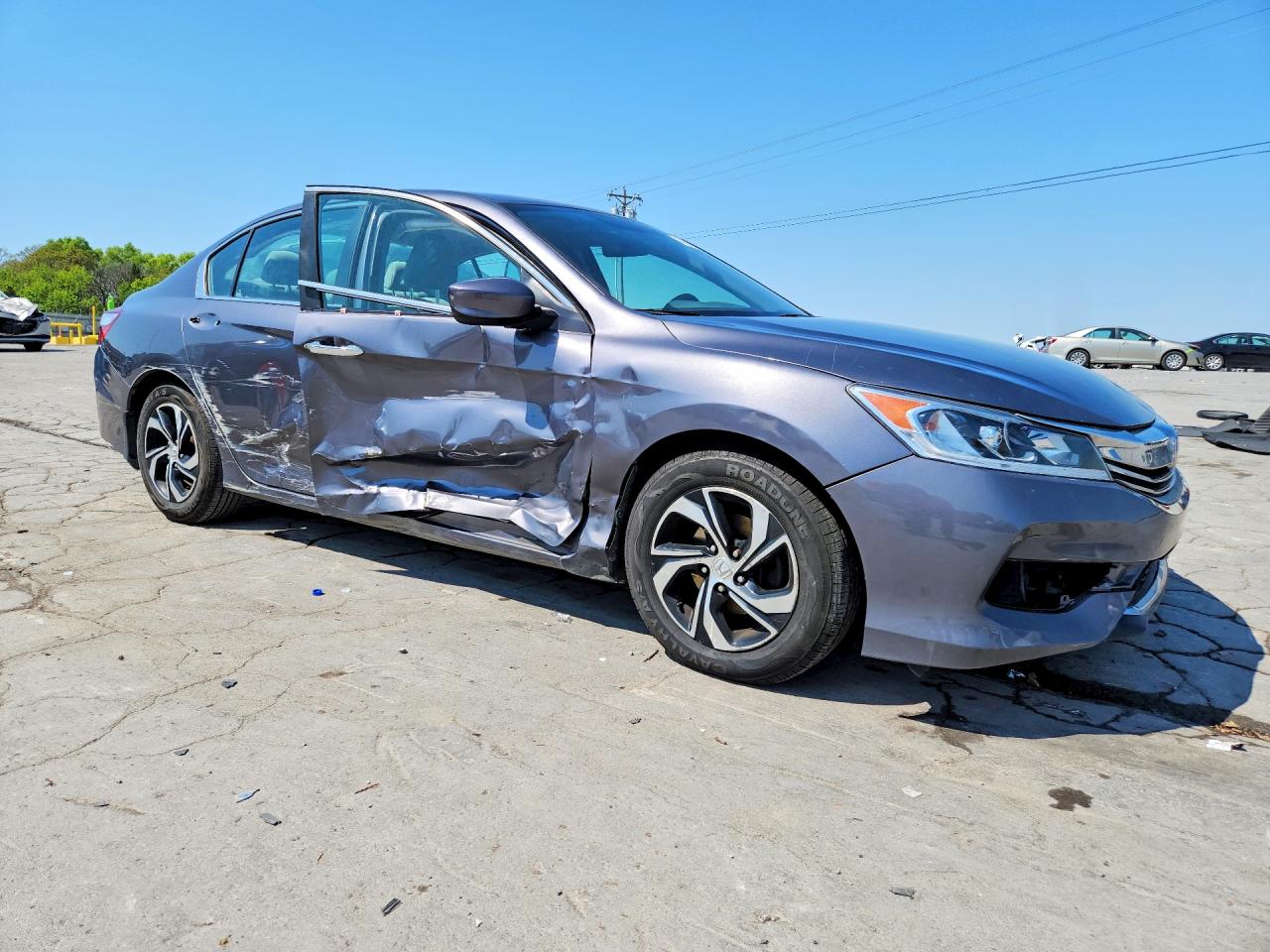 2017 HONDA ACCORD LX photo 7
