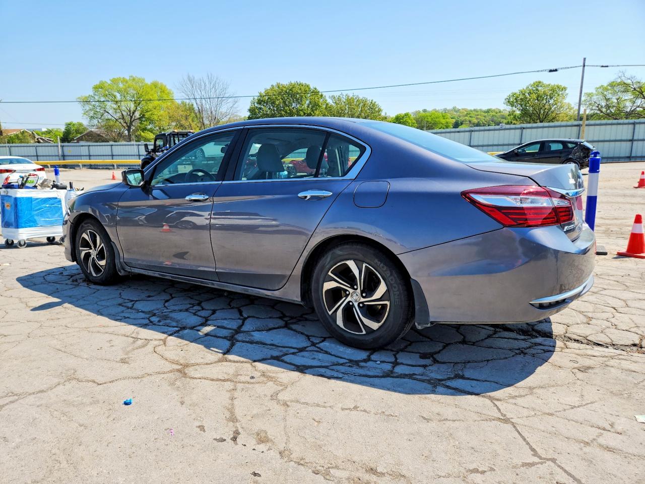 2017 HONDA ACCORD LX photo 3