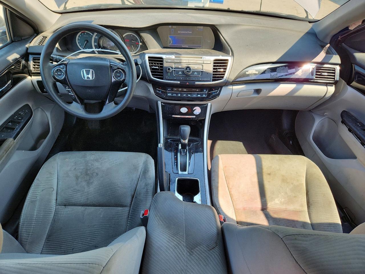 2017 HONDA ACCORD LX photo 15