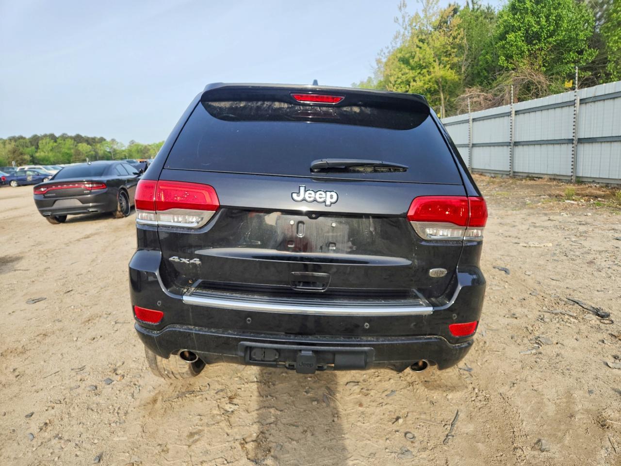 2015 JEEP GRAND CHEROKEE OVERLAND photo 11