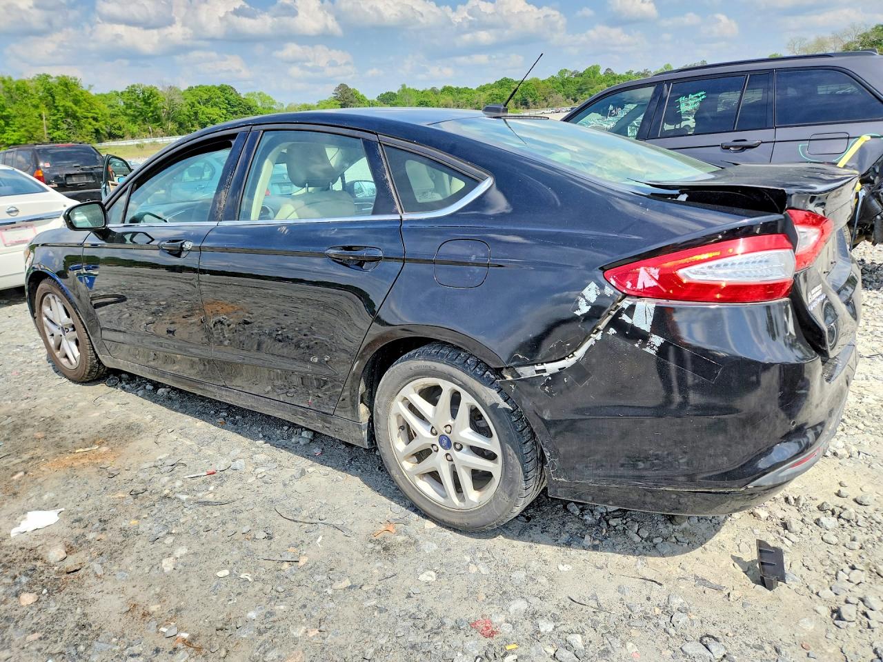 2016 FORD FUSION SE photo 2