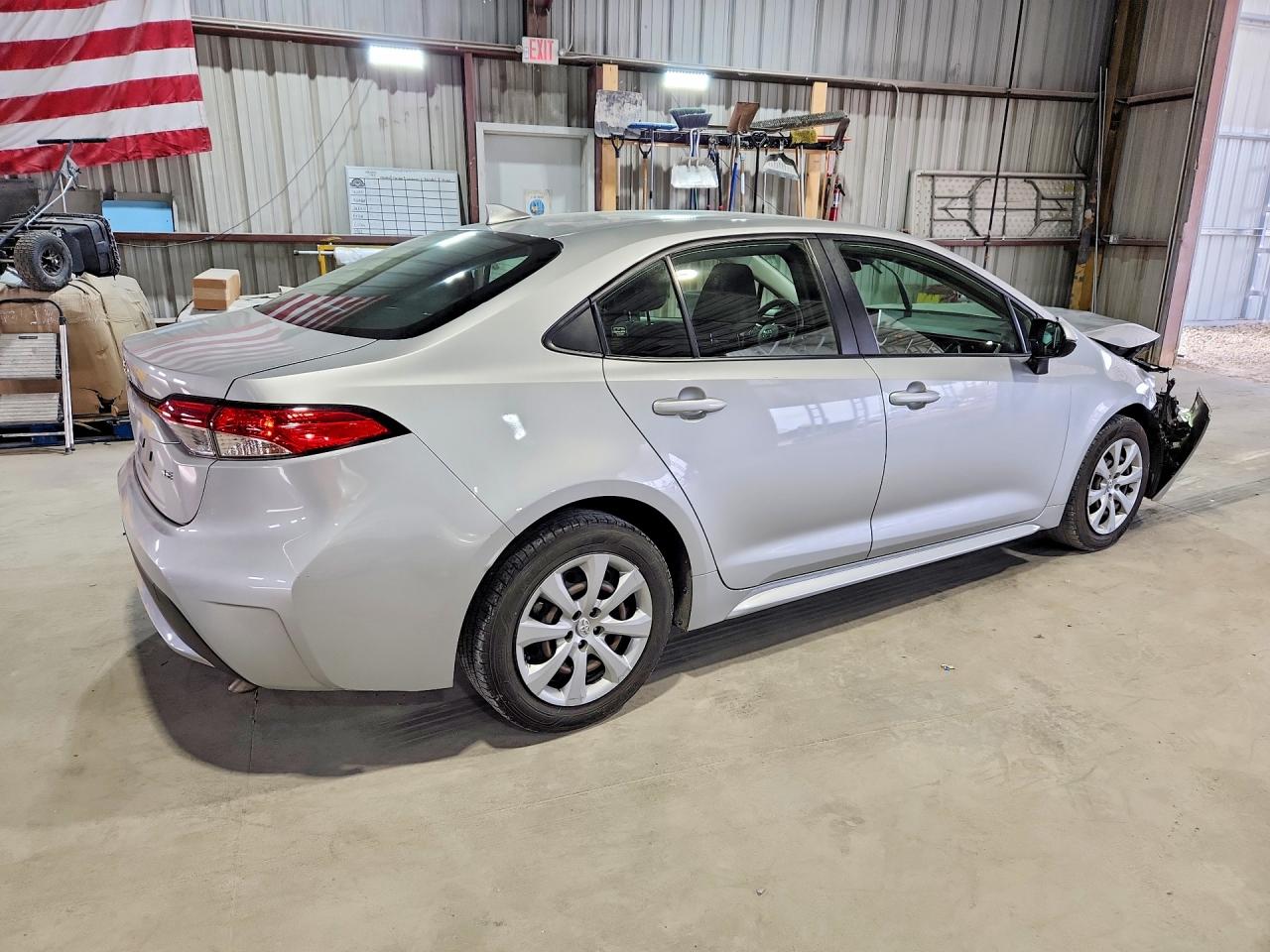 2021 TOYOTA COROLLA LE photo 5