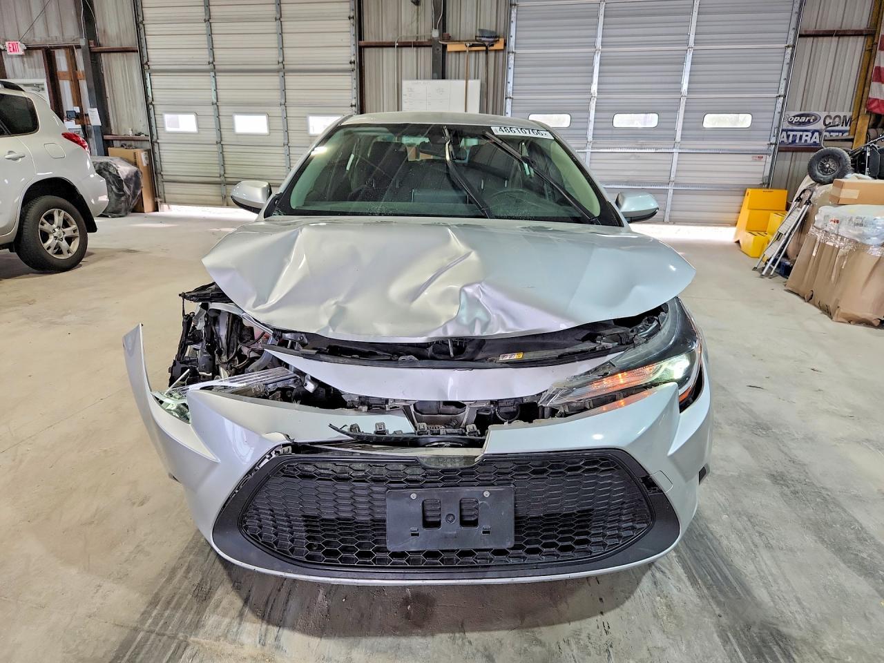 2021 TOYOTA COROLLA LE photo 9