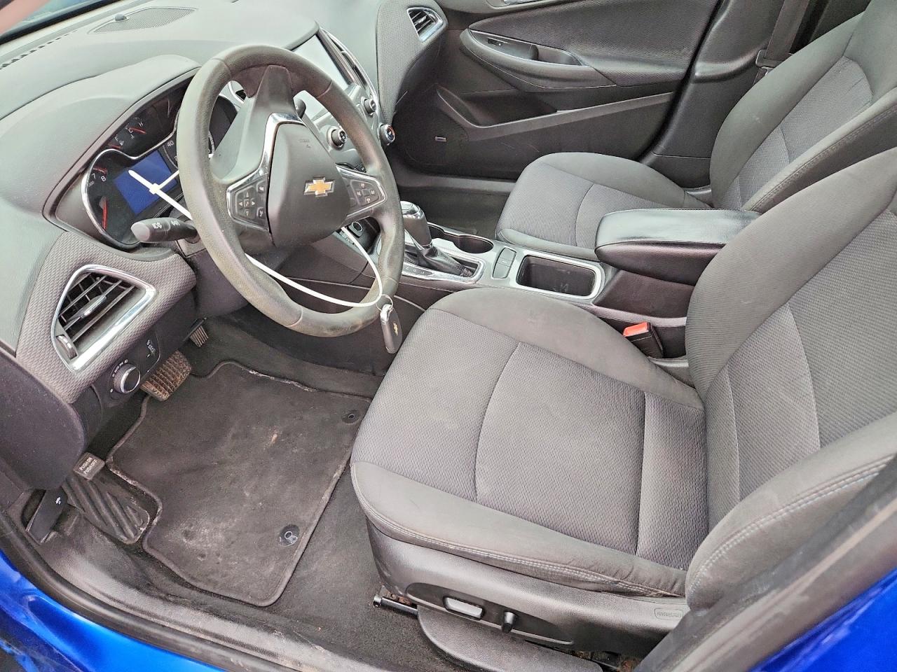 2017 CHEVROLET CRUZE LT photo 7
