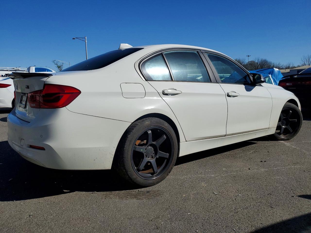2016 BMW 320 XI photo 3