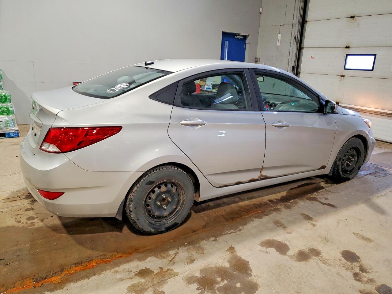 2017 HYUNDAI ACCENT SE photo 5