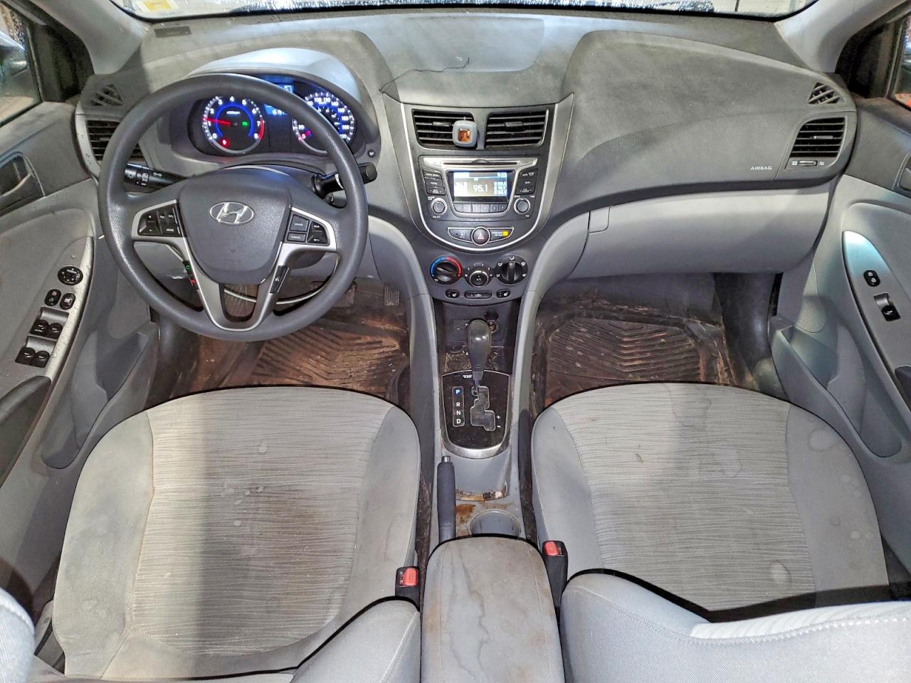 2017 HYUNDAI ACCENT SE photo 15